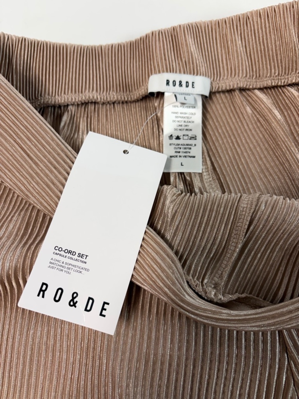 NWT RO&DE 2 Piece Pleated Shimmer Set Tie Back Top Wide Leg Pants L - Picture 2 of 11